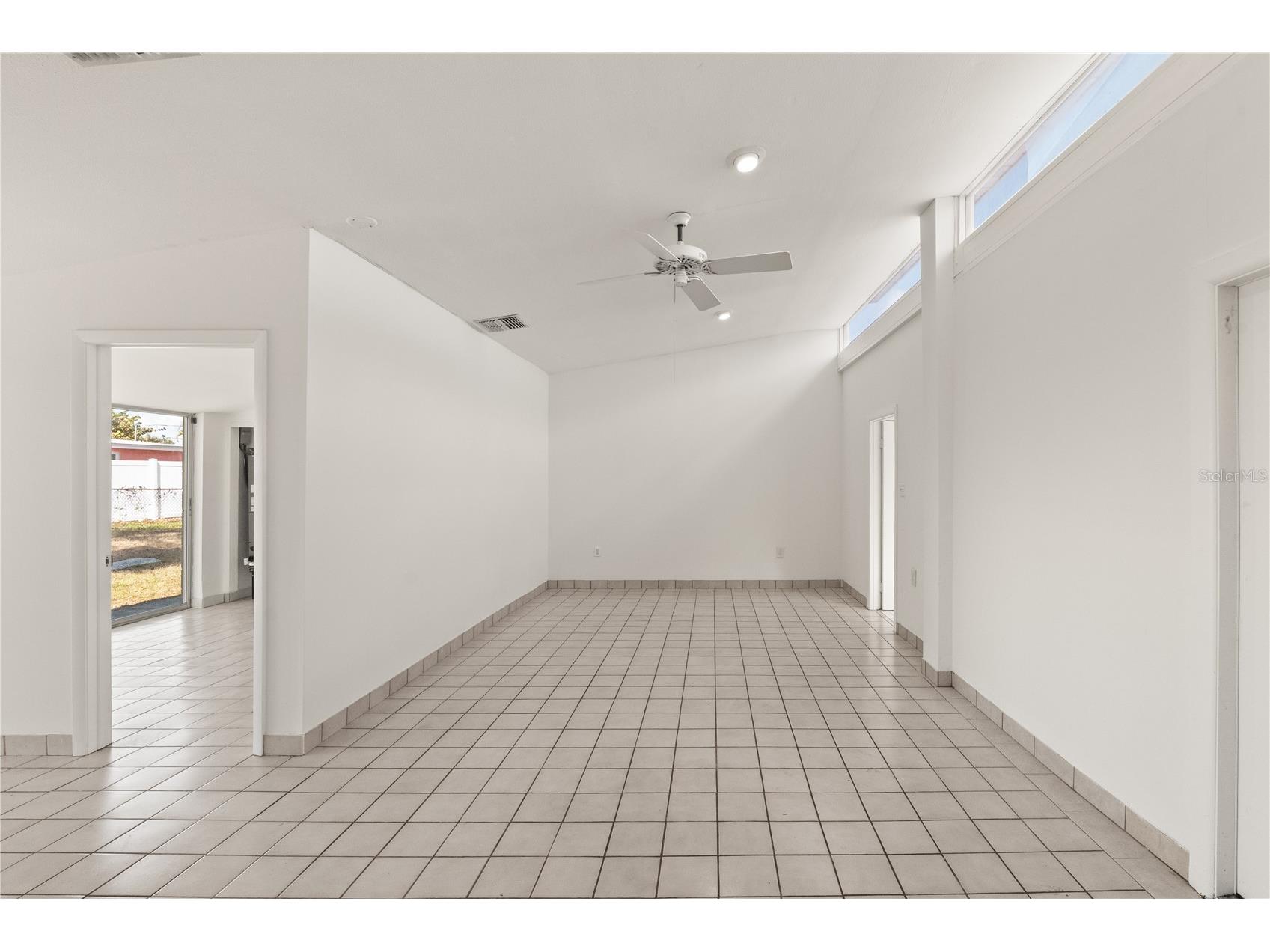 6206 N Lois Avenue Tampa FL 33614 TB8480261 image4