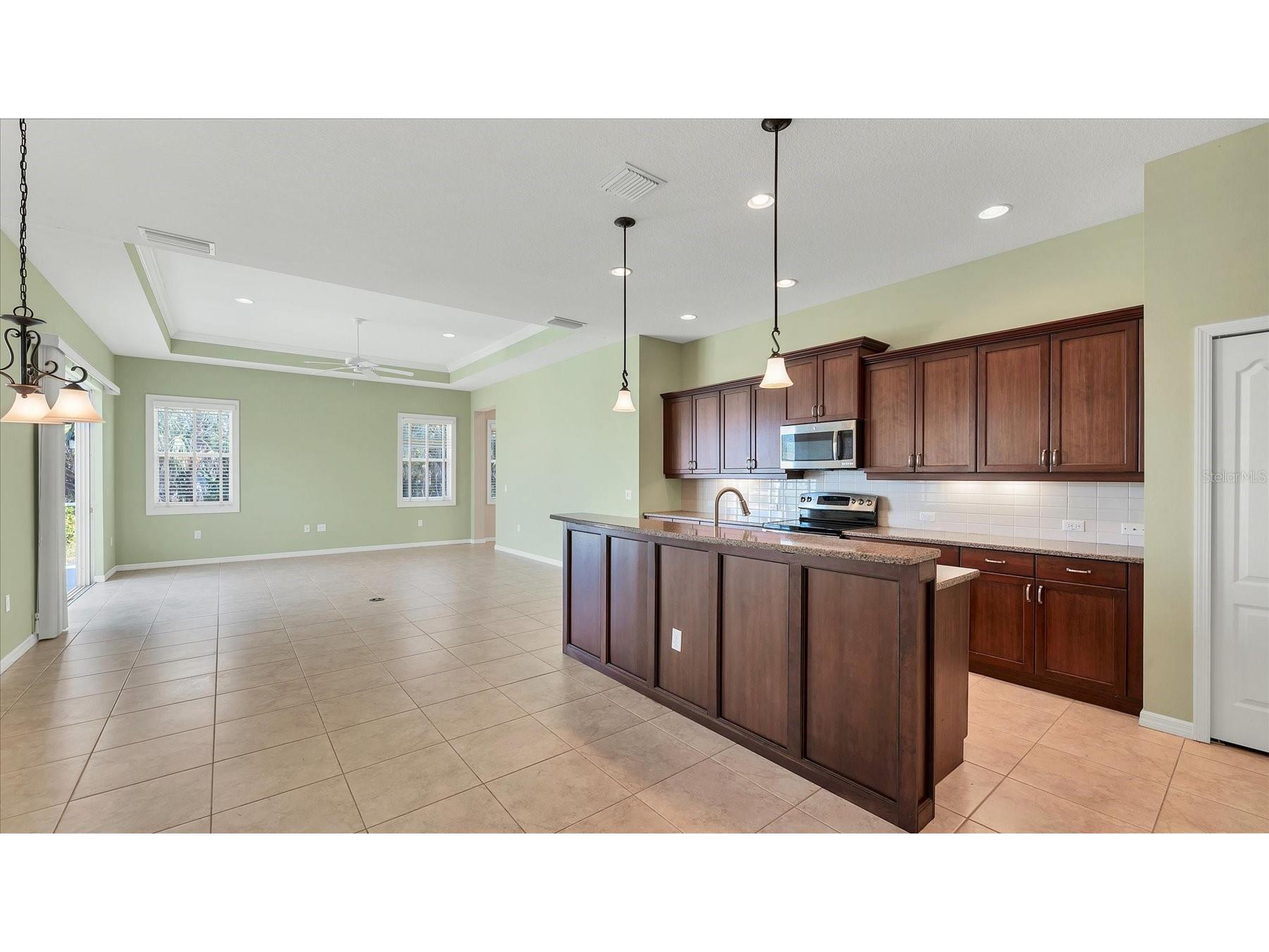 6207 46th Court E Bradenton FL 34203 A4681203 image8
