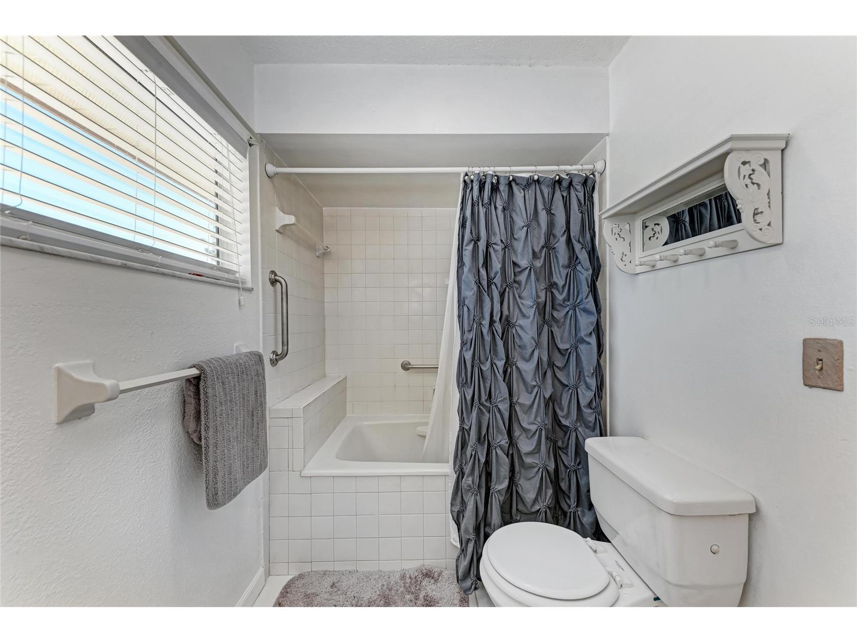 6207 Courtside Drive #23 Bradenton FL 34210 A4699978 image37