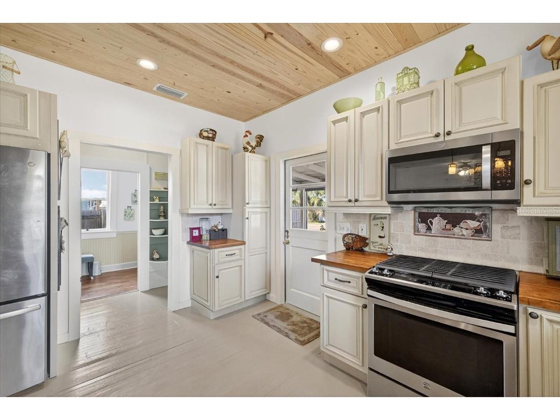 6207 Main Street New Port Richey FL 34653 W7880919 image21