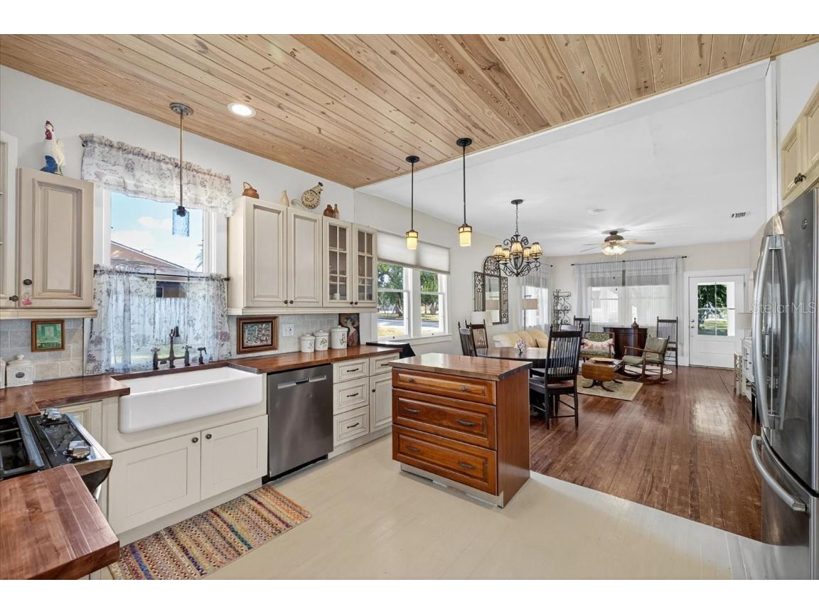 6207 Main Street New Port Richey FL 34653 W7880919 image22