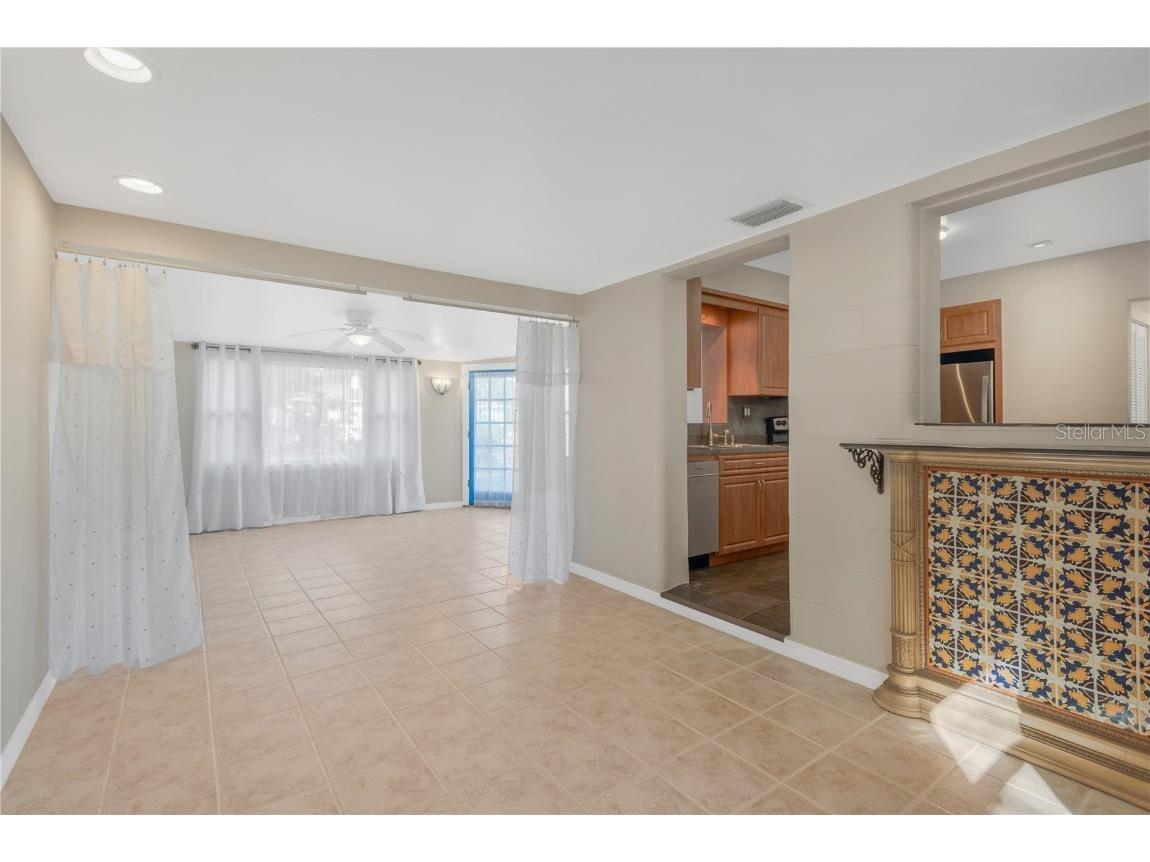 6207 S Kelly Road Tampa FL 33611 TB8456641 image10