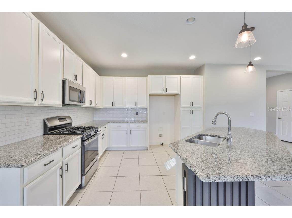 6207 Voyagers Place Apollo Beach FL 33572 TB8454352 image12