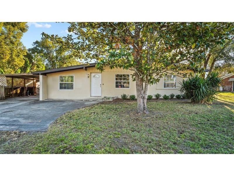 6208 10th Street Zephyrhills FL 33542 P4933173 image1