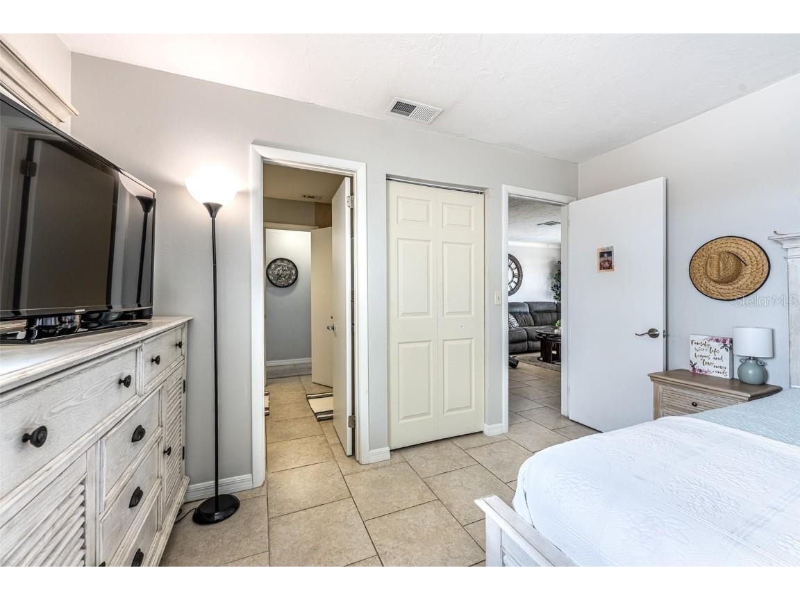 6208 7th Avenue W Bradenton FL 34209 A4659581 image17