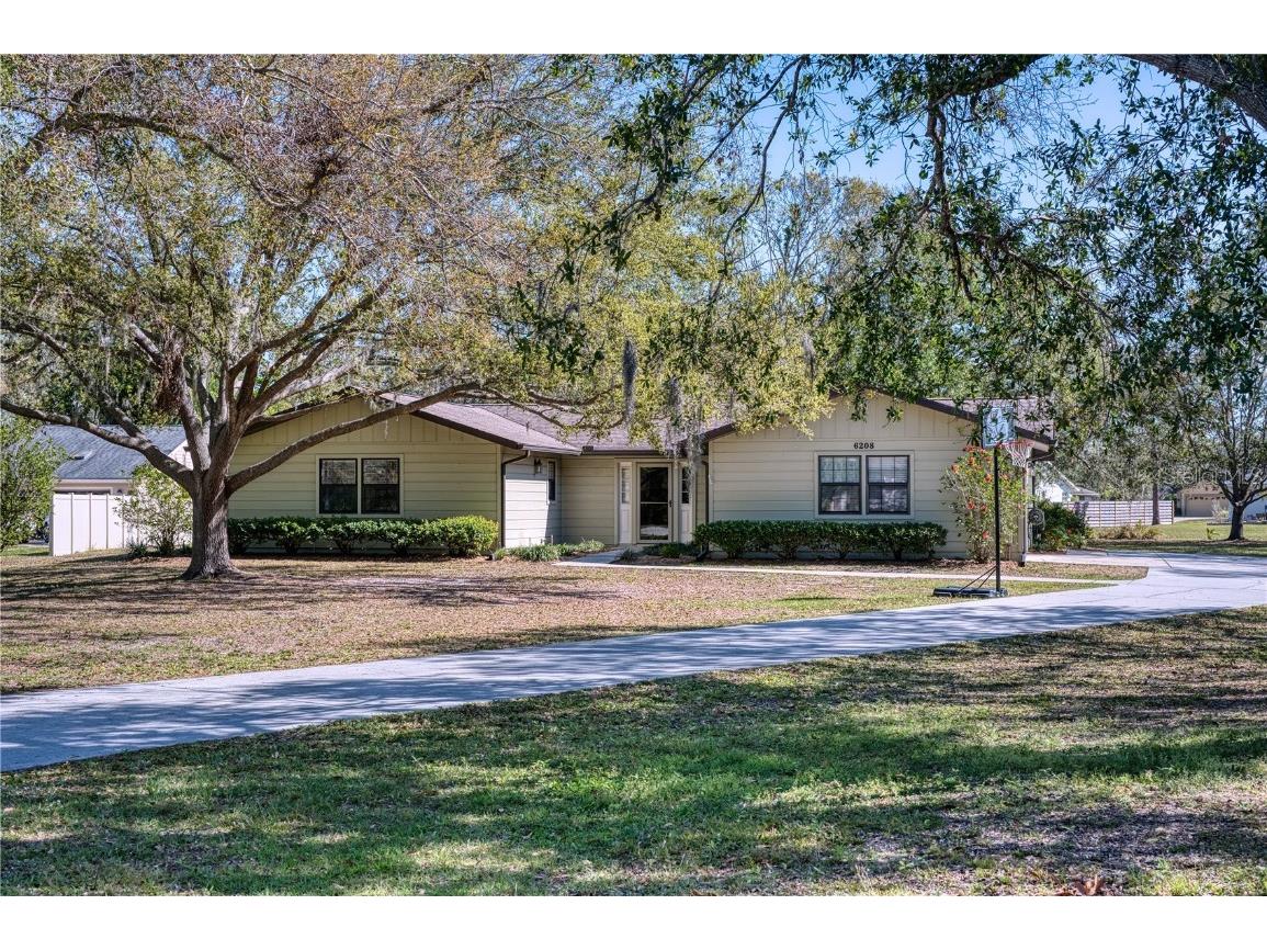 6208 98th Street E Bradenton FL 34202 A4640310 image1