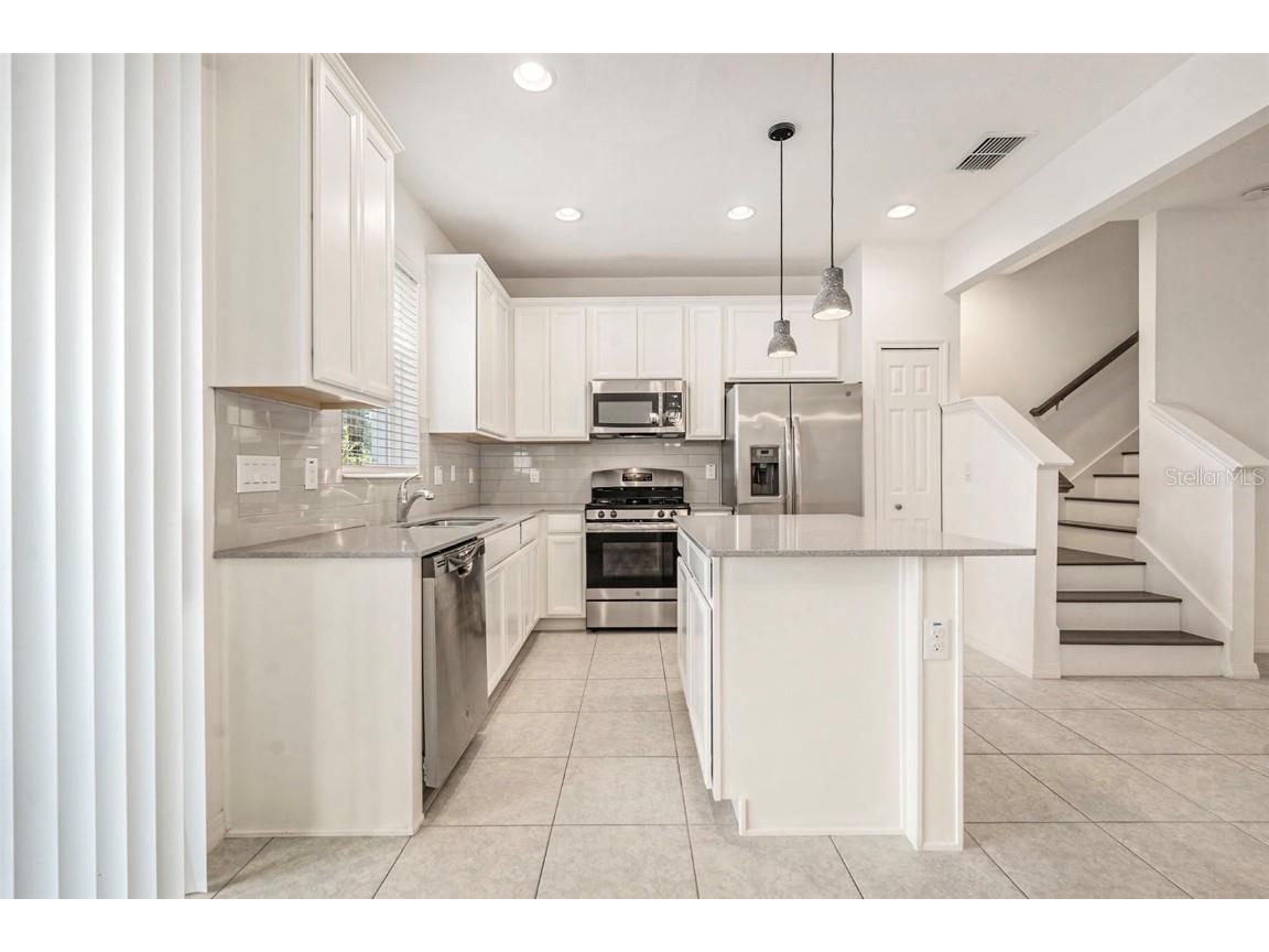 6208 Camino Drive Apollo Beach FL 33572 TB8435407 image5