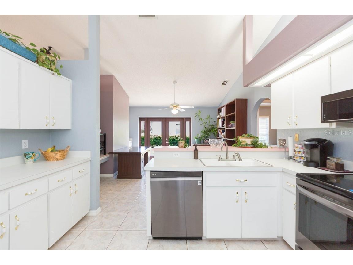 6208 Huntington Drive Zephyrhills FL 33542 TB8406828 image22