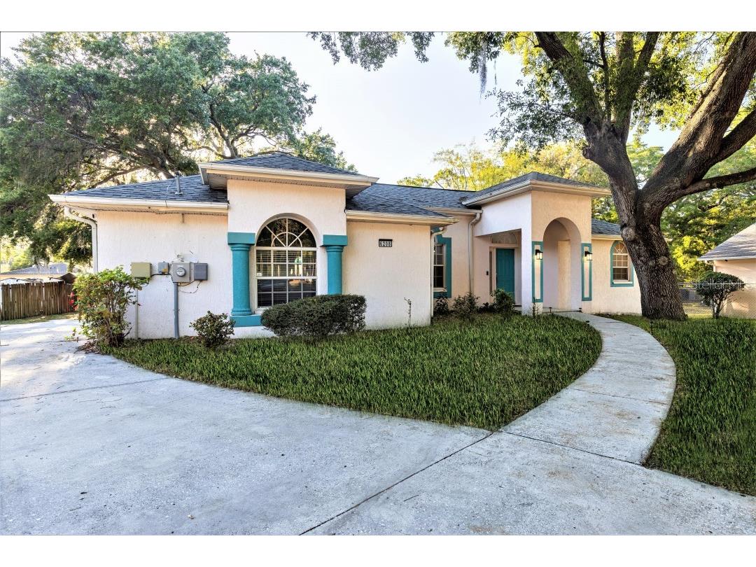 6208 N 39th Street Tampa FL 33610 O6069268 image1