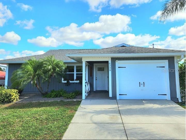 6208 Shasta Street Englewood FL 34224 C7471653 image1