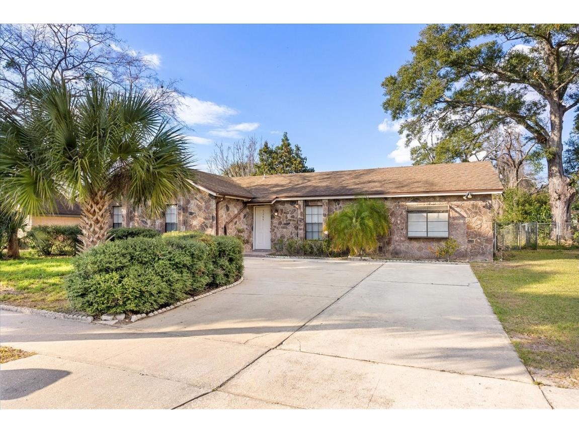 6209 Beaumont Avenue Orlando FL 32808 O6280009 image1
