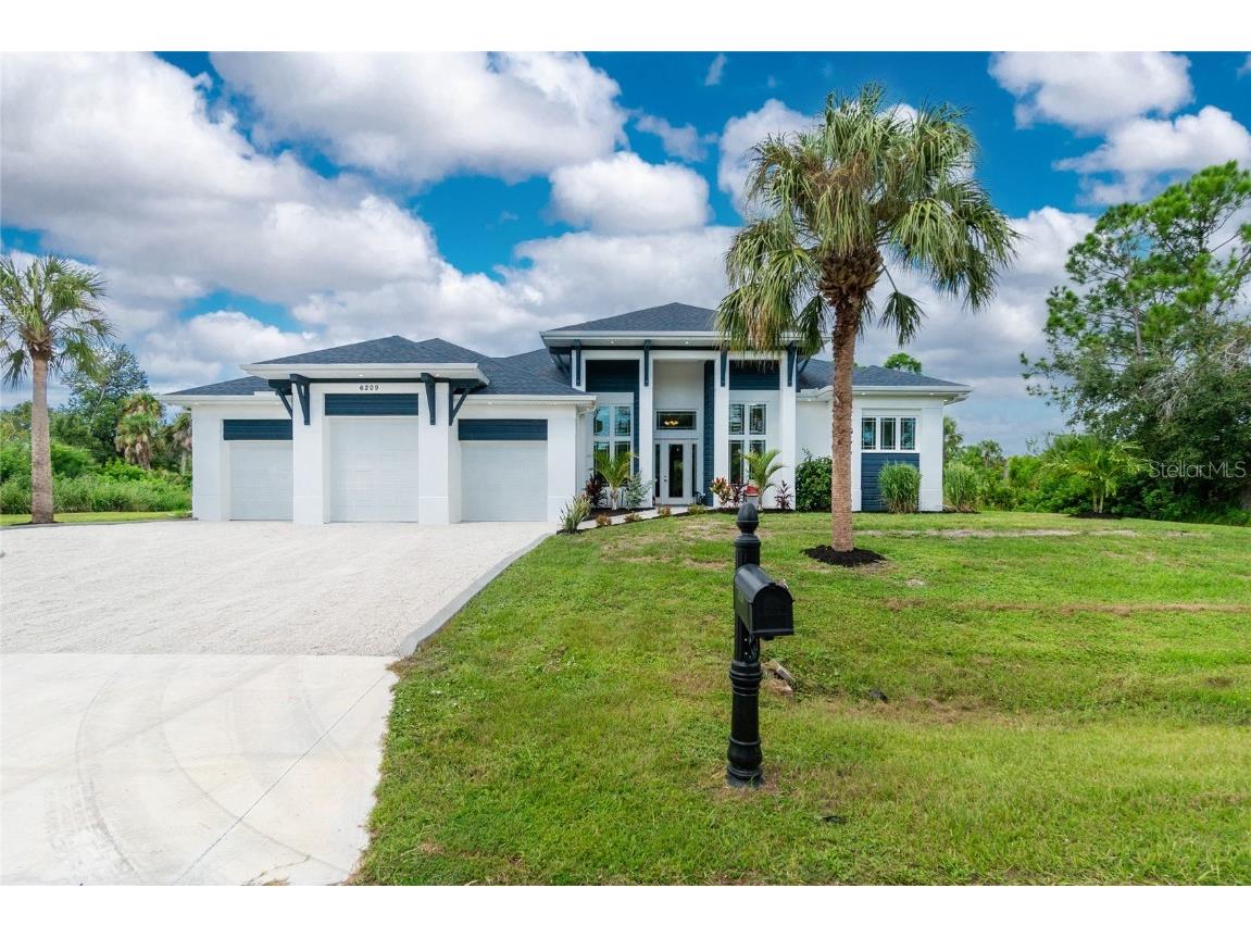 6209 Pennell Street Englewood FL 34224 D6132247 image1