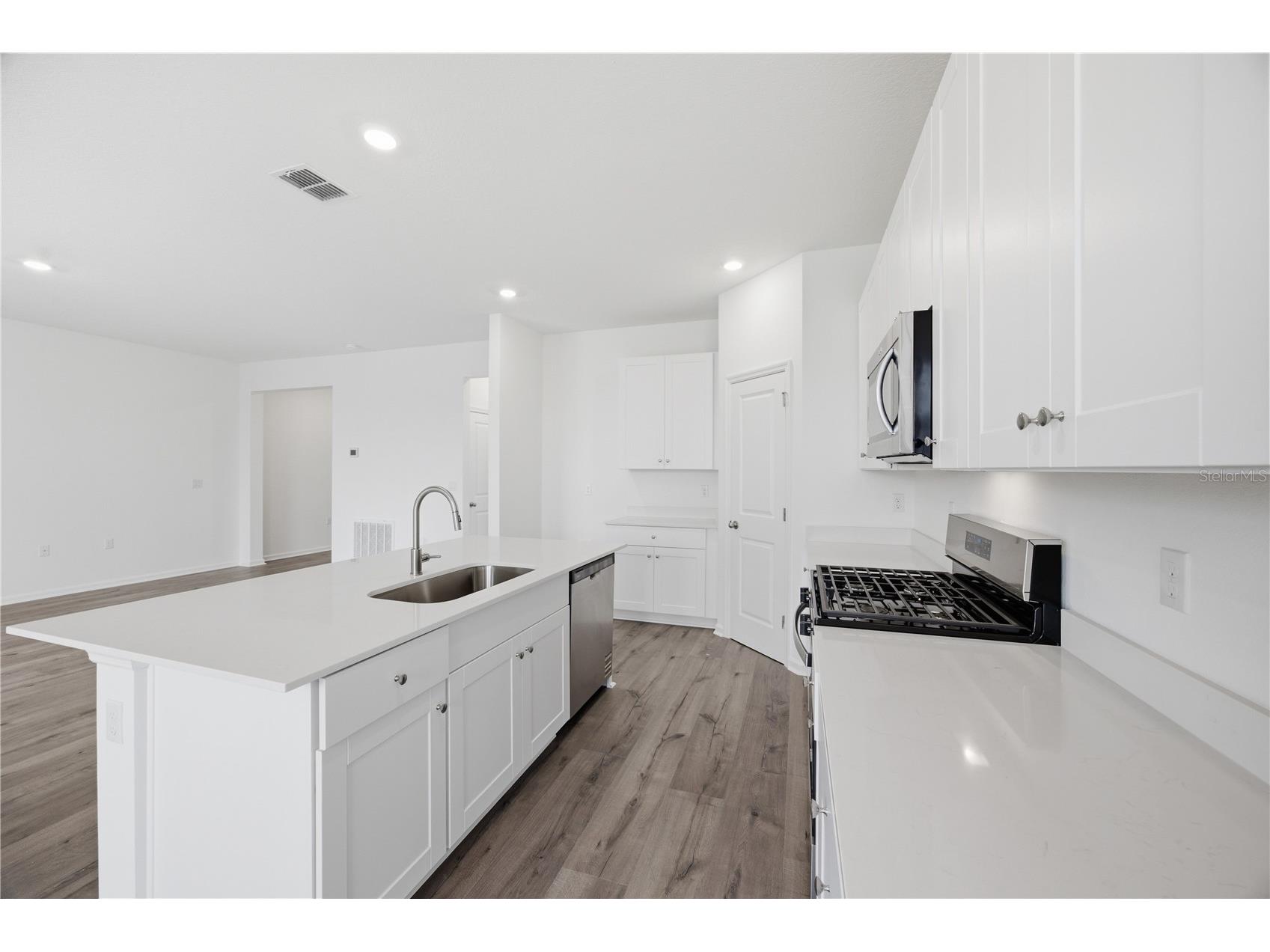 6209 Sanders Grove Circle Okahumpka FL 34762 G5113812 image12