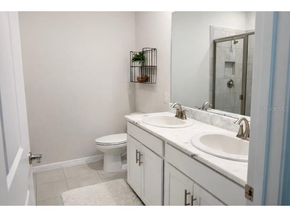 621 157th Court E Bradenton FL 34212 A4675917 image6