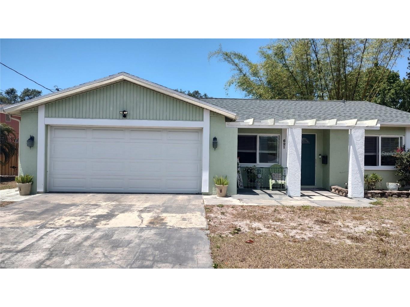 621 Bamboo Drive S Saint Petersburg FL 33707 U8198016 image1