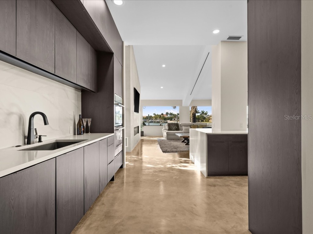 621 Belle Isle Avenue Belleair Beach FL 33786 TB8427550 image12