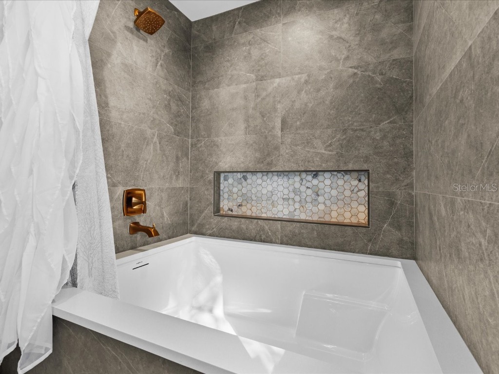 621 Belle Isle Avenue Belleair Beach FL 33786 TB8427550 image22