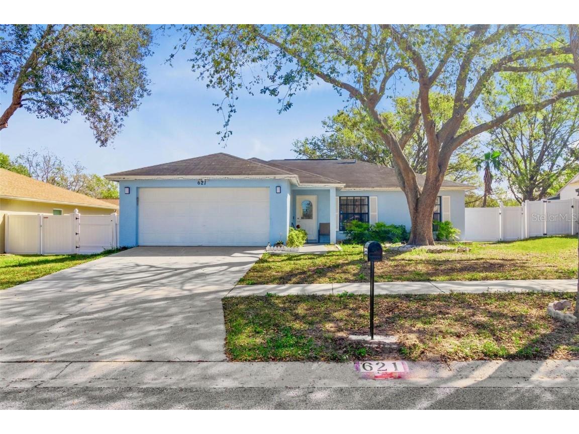 621 Chilt Drive Brandon FL 33510 TB8361824 image1