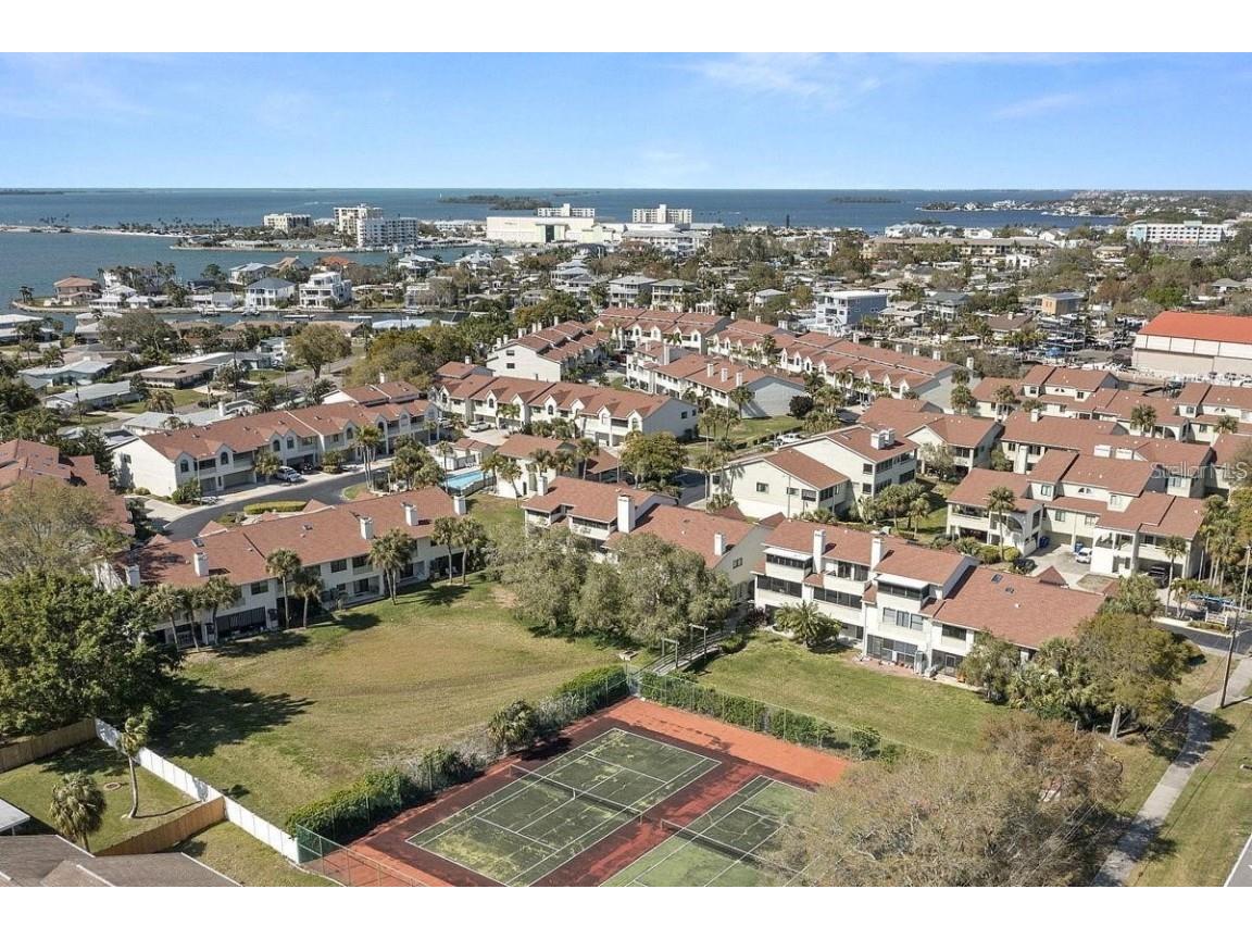 621 Duchess Boulevard Dunedin FL 34698 TB8458086 image47