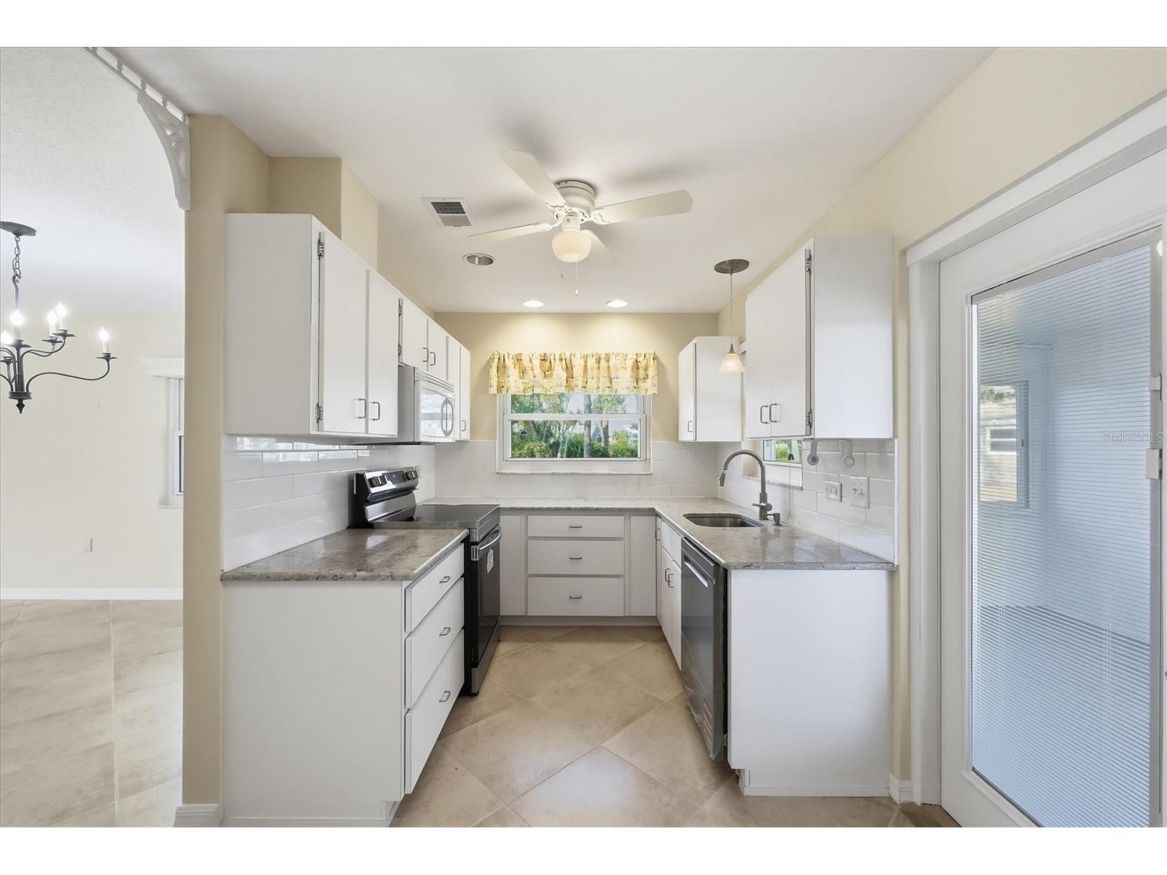 621 Fair Winds Drive #621 Nokomis FL 34275 N6142712 image11