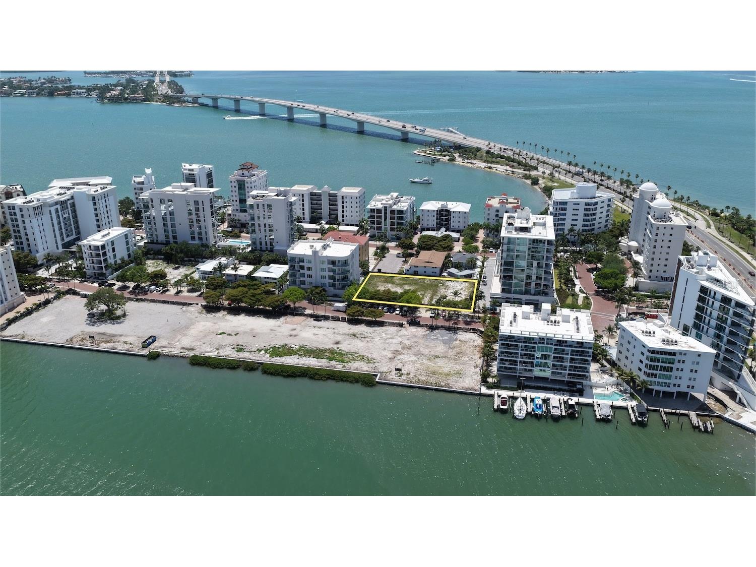 621 Golden Gate Point Sarasota FL 34236 A4694968 image12