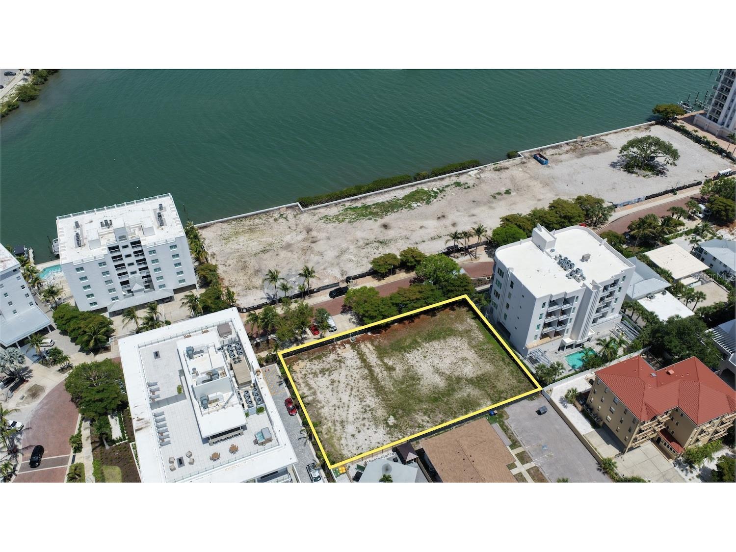 621 Golden Gate Point Sarasota FL 34236 A4694968 image14
