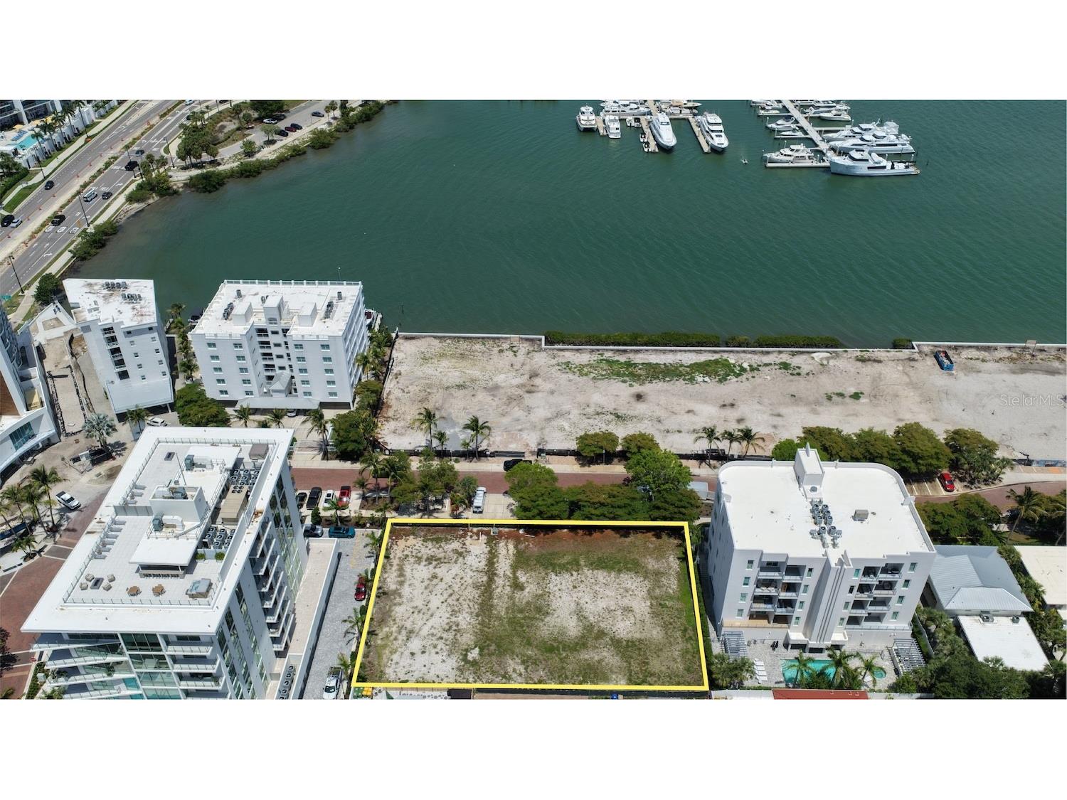 621 Golden Gate Point Sarasota FL 34236 A4694968 image15