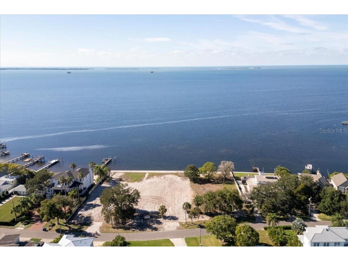 621 Mayo Street Crystal Beach FL 34681 - ST JOSEPH SOUND/GULF OF MEXICO U8221369 image1