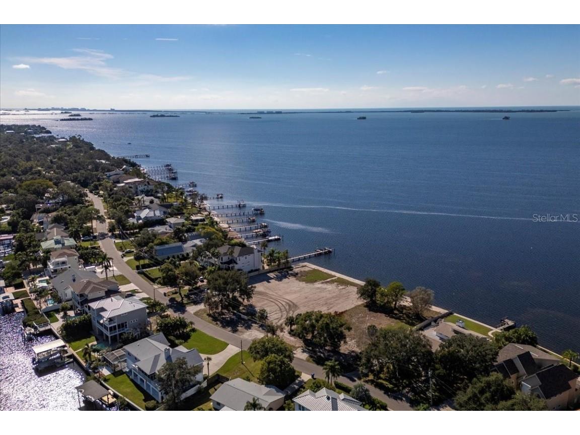 621 Mayo Street Crystal Beach FL 34681 - ST JOSEPH SOUND/GULF OF MEXICO U8221369 image12