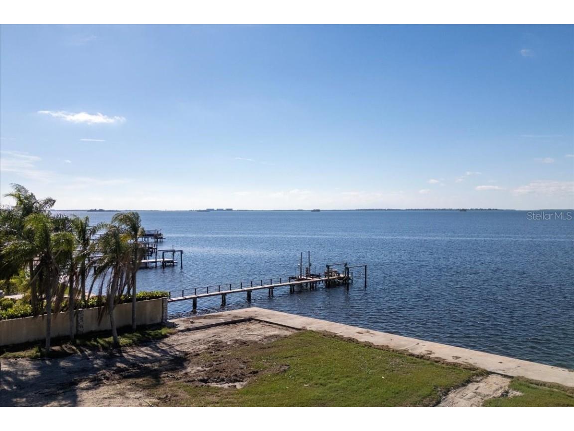 621 Mayo Street Crystal Beach FL 34681 - ST JOSEPH SOUND/GULF OF MEXICO U8221369 image14