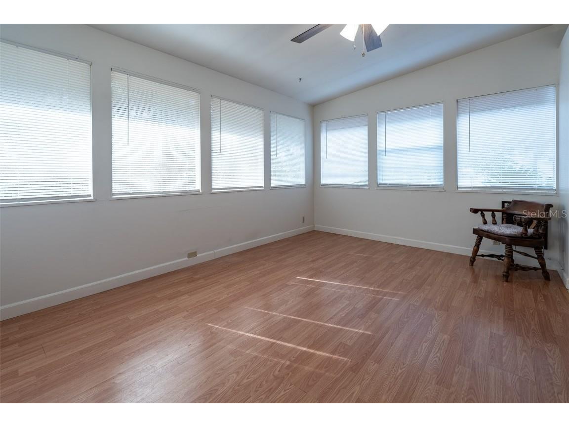 621 NE 165th Terrace Silver Springs FL 34488 OM715959 image10