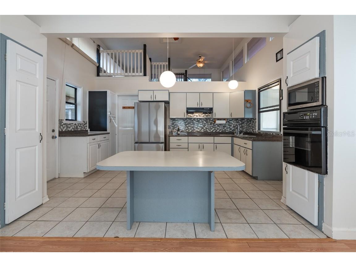 621 NE 165th Terrace Silver Springs FL 34488 OM715959 image12