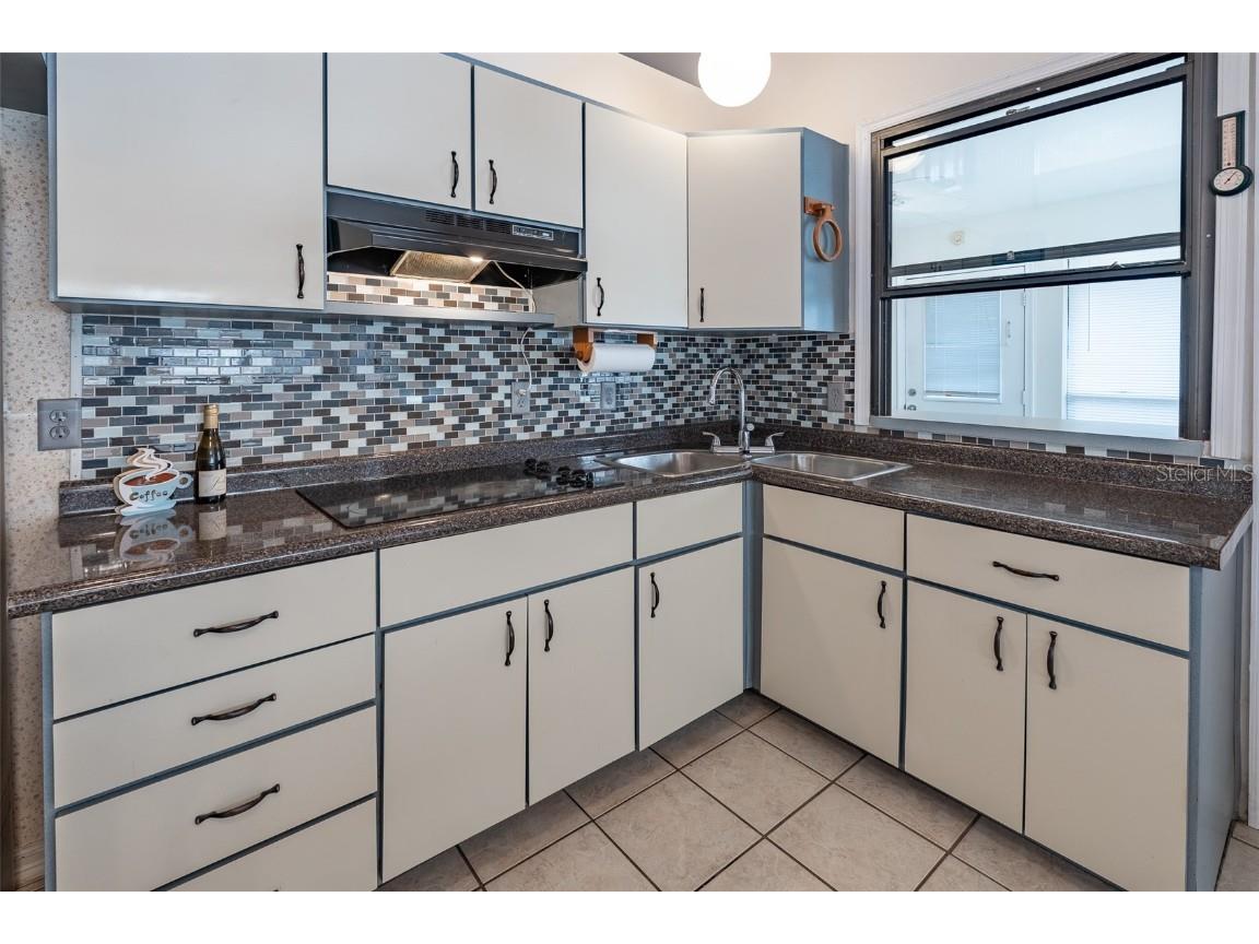 621 NE 165th Terrace Silver Springs FL 34488 OM715959 image19