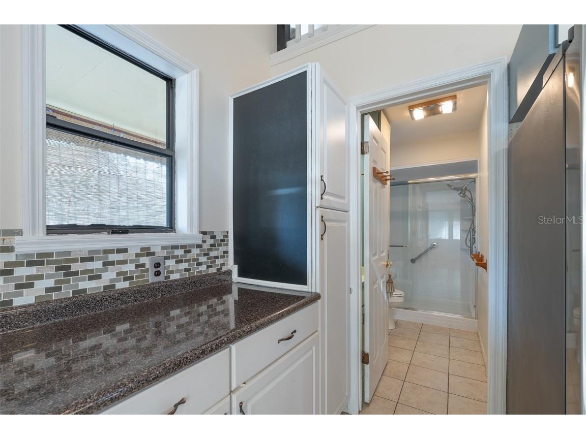 621 NE 165th Terrace Silver Springs FL 34488 OM715959 image21