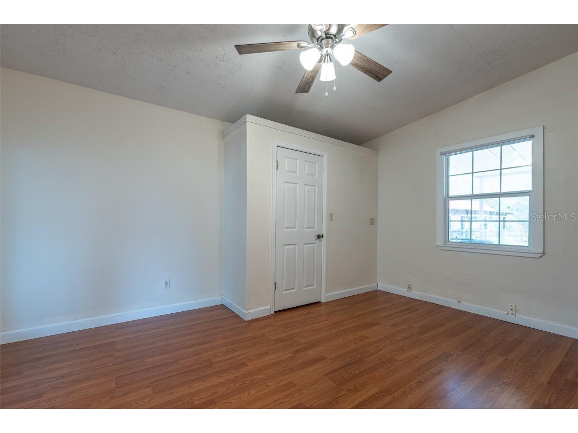 621 NE 165th Terrace Silver Springs FL 34488 OM715959 image25