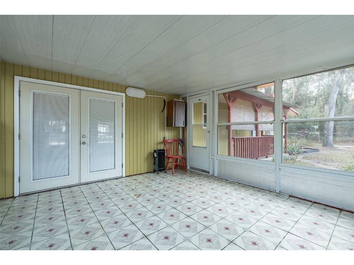 621 NE 165th Terrace Silver Springs FL 34488 OM715959 image41