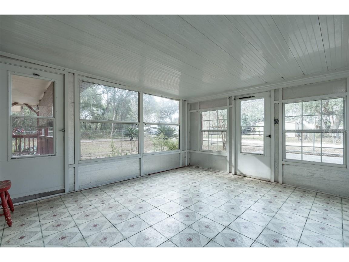 621 NE 165th Terrace Silver Springs FL 34488 OM715959 image42