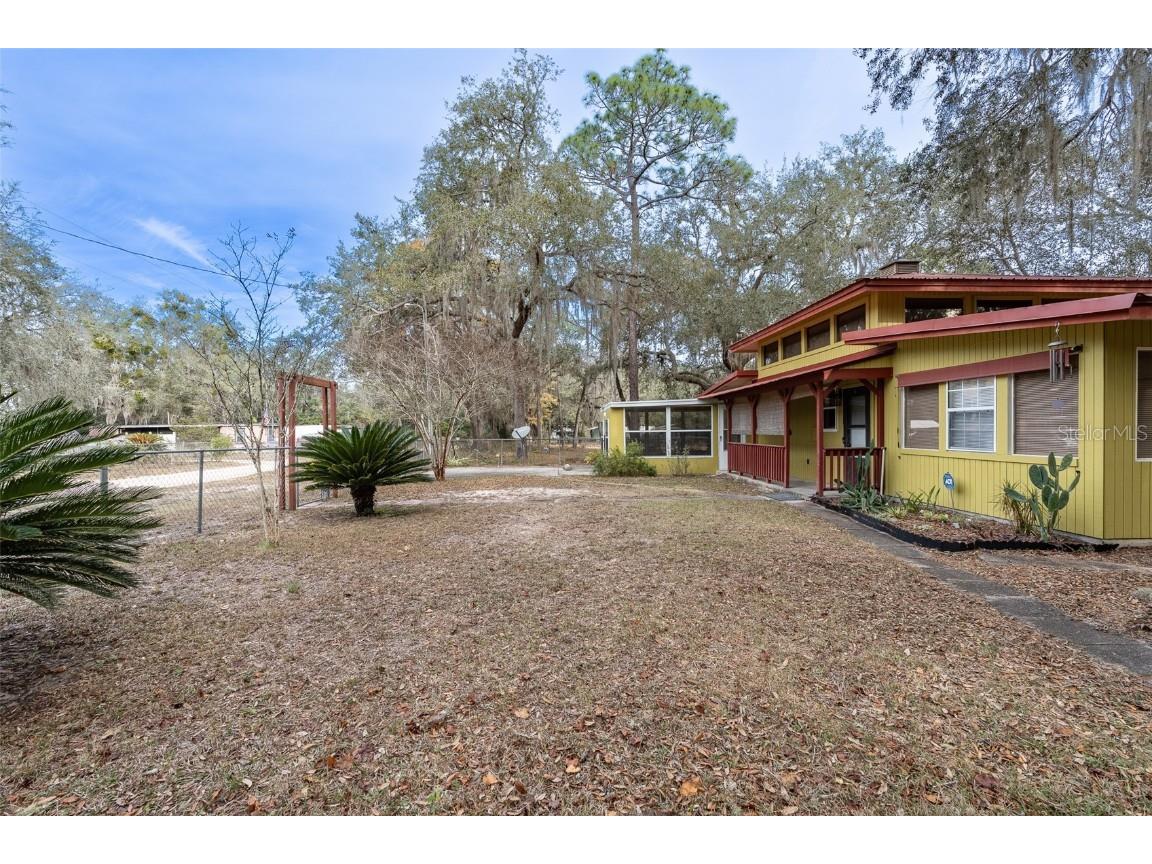 621 NE 165th Terrace Silver Springs FL 34488 OM715959 image43