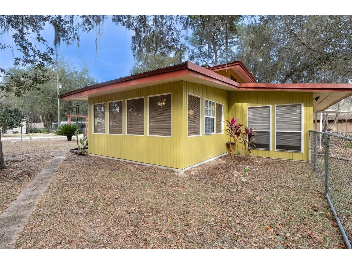 621 NE 165th Terrace Silver Springs FL 34488 OM715959 image45