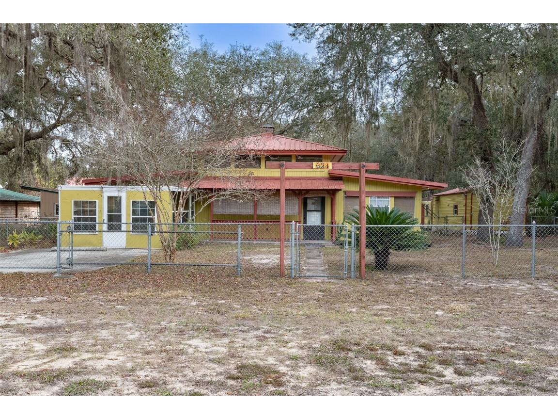 621 NE 165th Terrace Silver Springs FL 34488 OM715959 image5