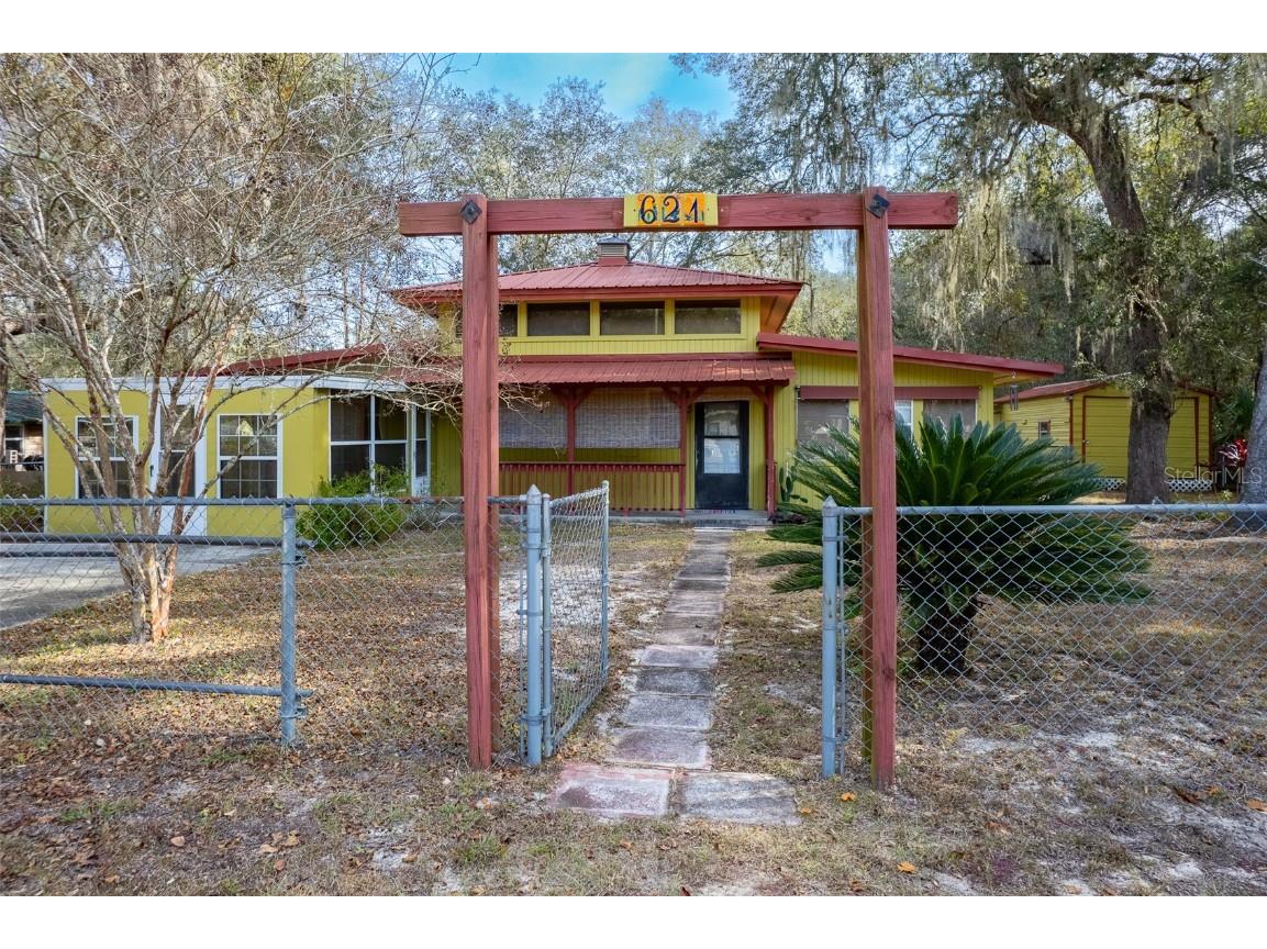 621 NE 165th Terrace Silver Springs FL 34488 OM715959 image6