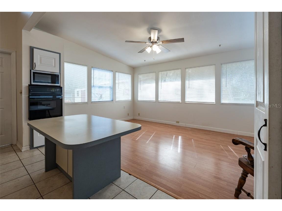 621 NE 165th Terrace Silver Springs FL 34488 OM715959 image8