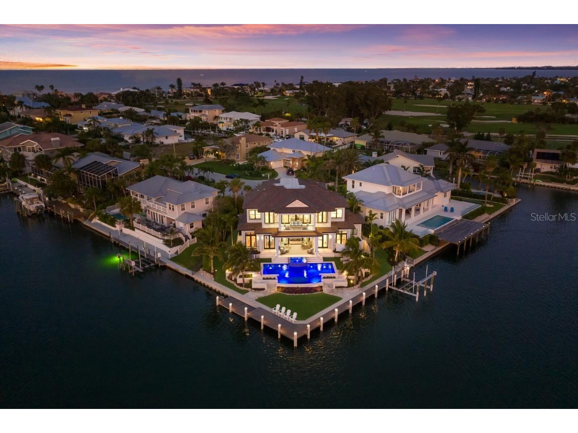 621 North Point Drive Holmes Beach FL 34217 - BIMINI BAY GULF OF MEXICO A4563178 image1