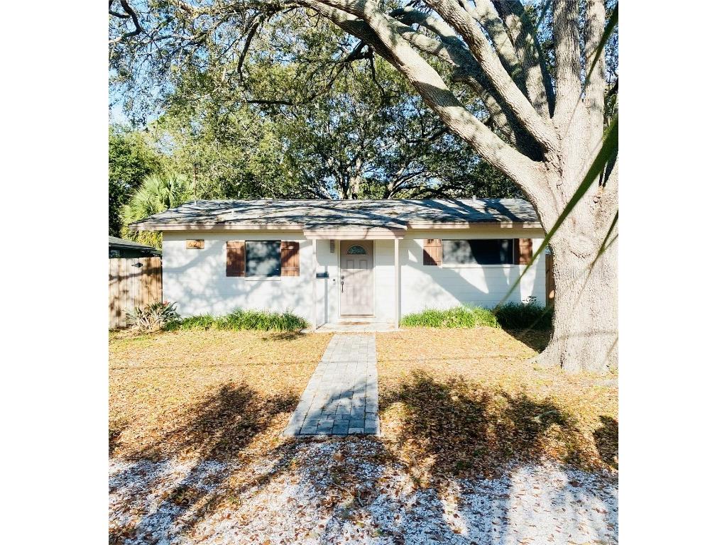 621 Northmoor Avenue N Saint Petersburg FL 33702 U8231660 image1