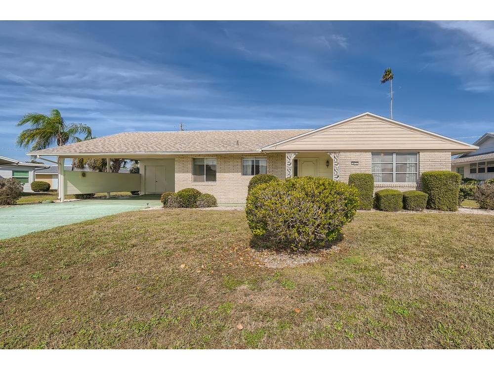 621 Oakmont Avenue Sun City Center FL 33573 W7840916 image1