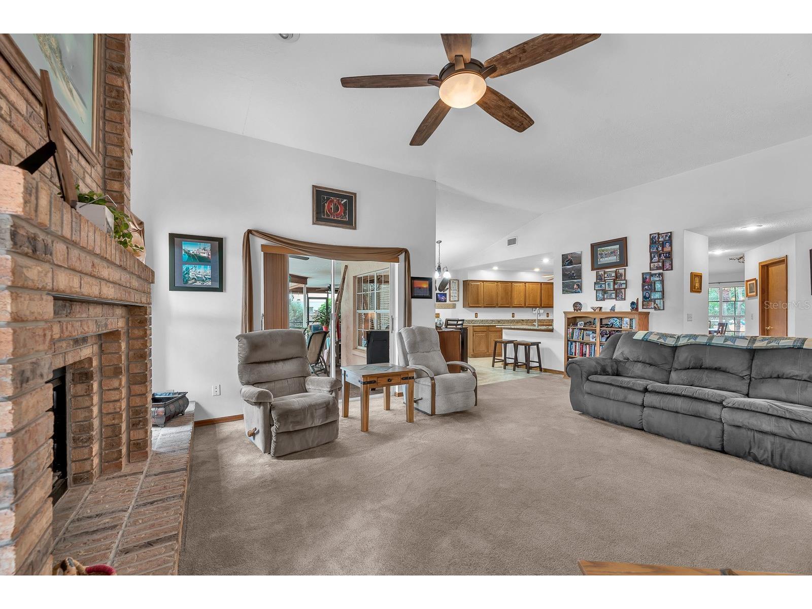621 Penn National Road Seffner FL 33584 TB8516898 image10