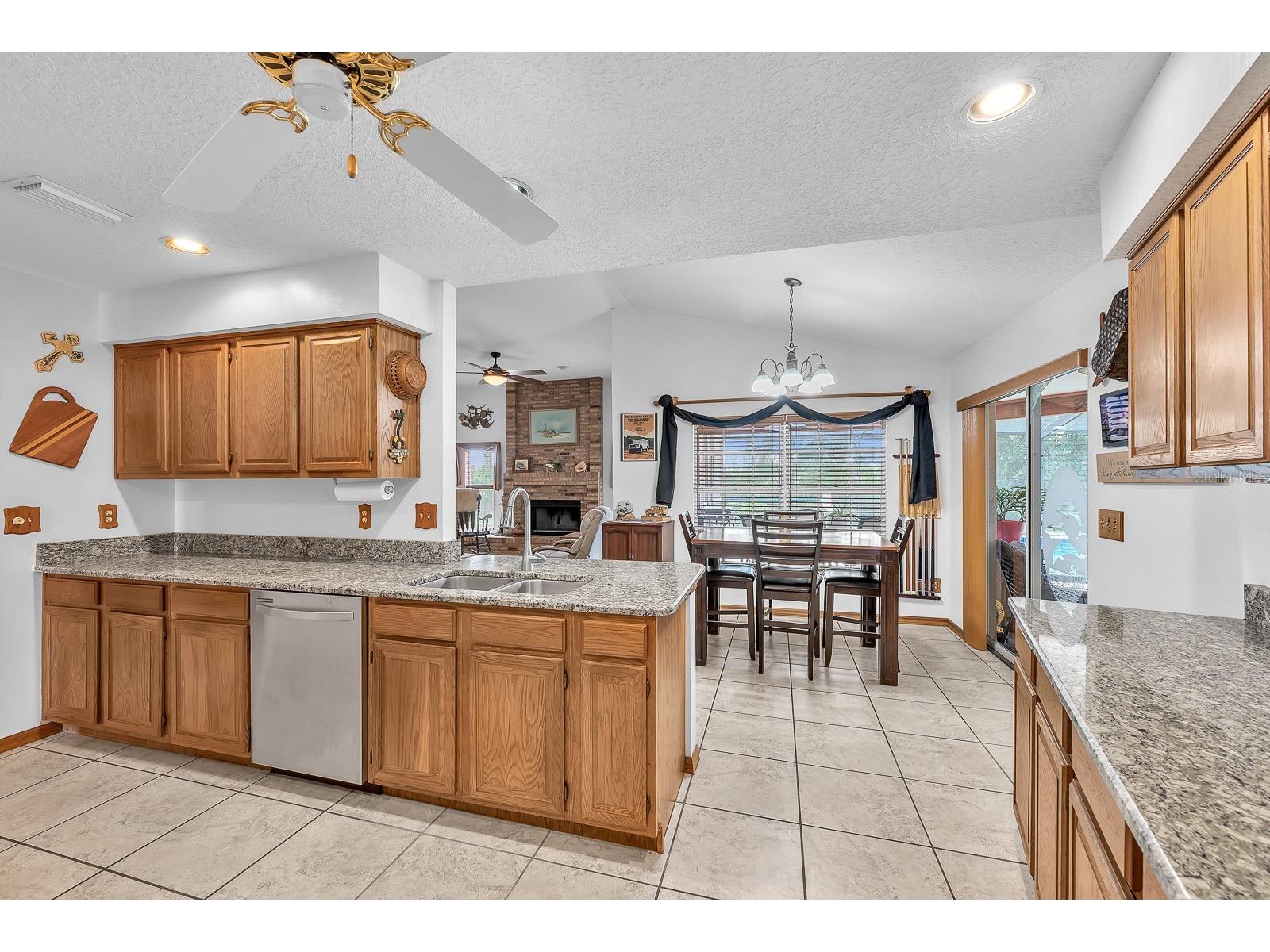621 Penn National Road Seffner FL 33584 TB8516898 image14
