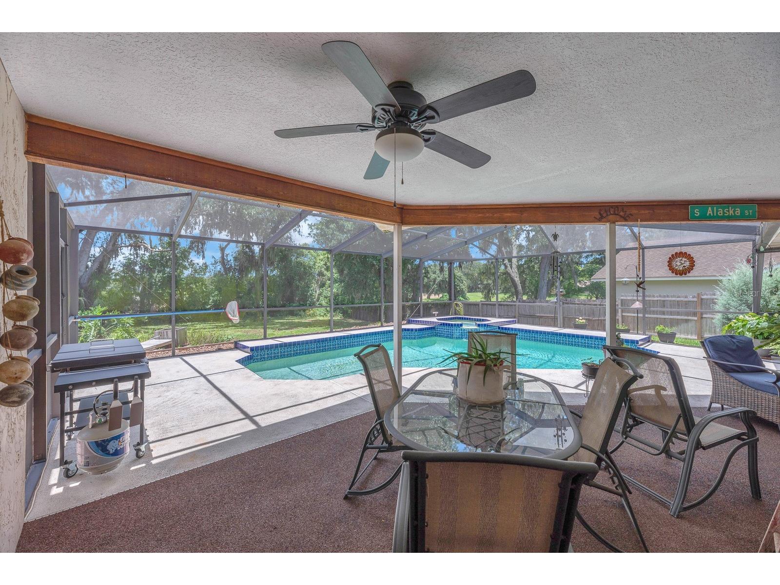 621 Penn National Road Seffner FL 33584 TB8516898 image31