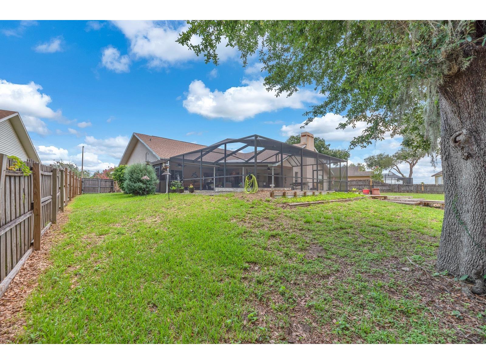 621 Penn National Road Seffner FL 33584 TB8516898 image35