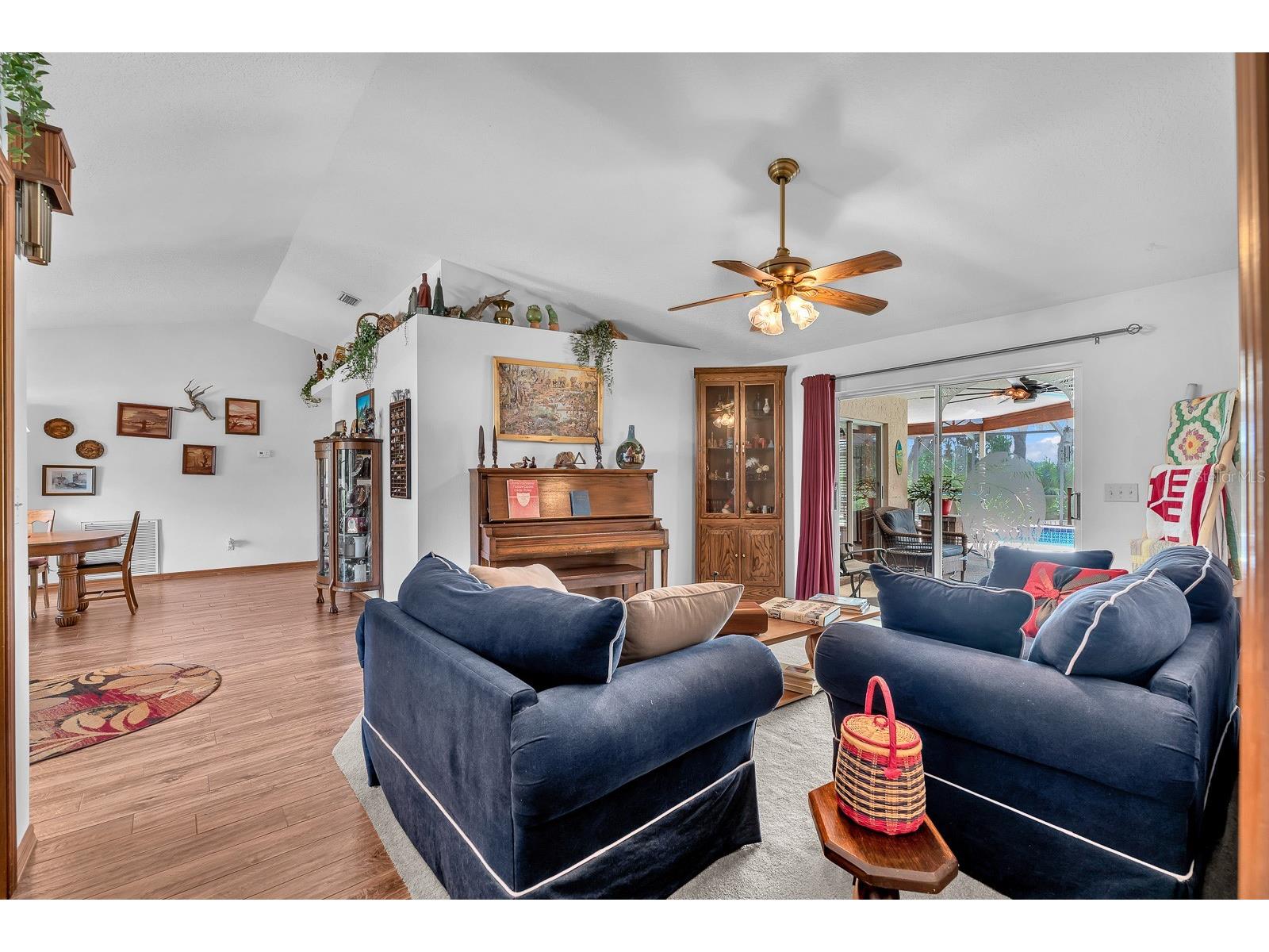 621 Penn National Road Seffner FL 33584 TB8516898 image4